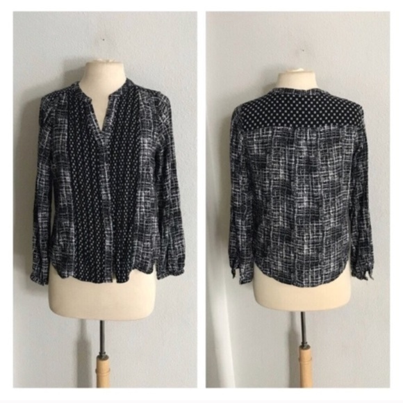 Skies Are Blue Tops - CLOSETCLOSNGFIRM$Skies are Blue button down blouse